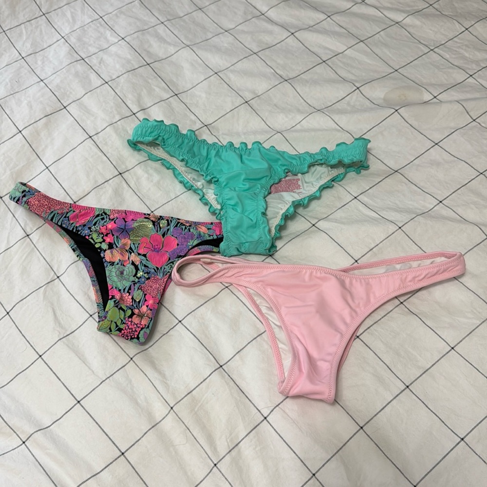 Victoria’s Secret bikini bottoms